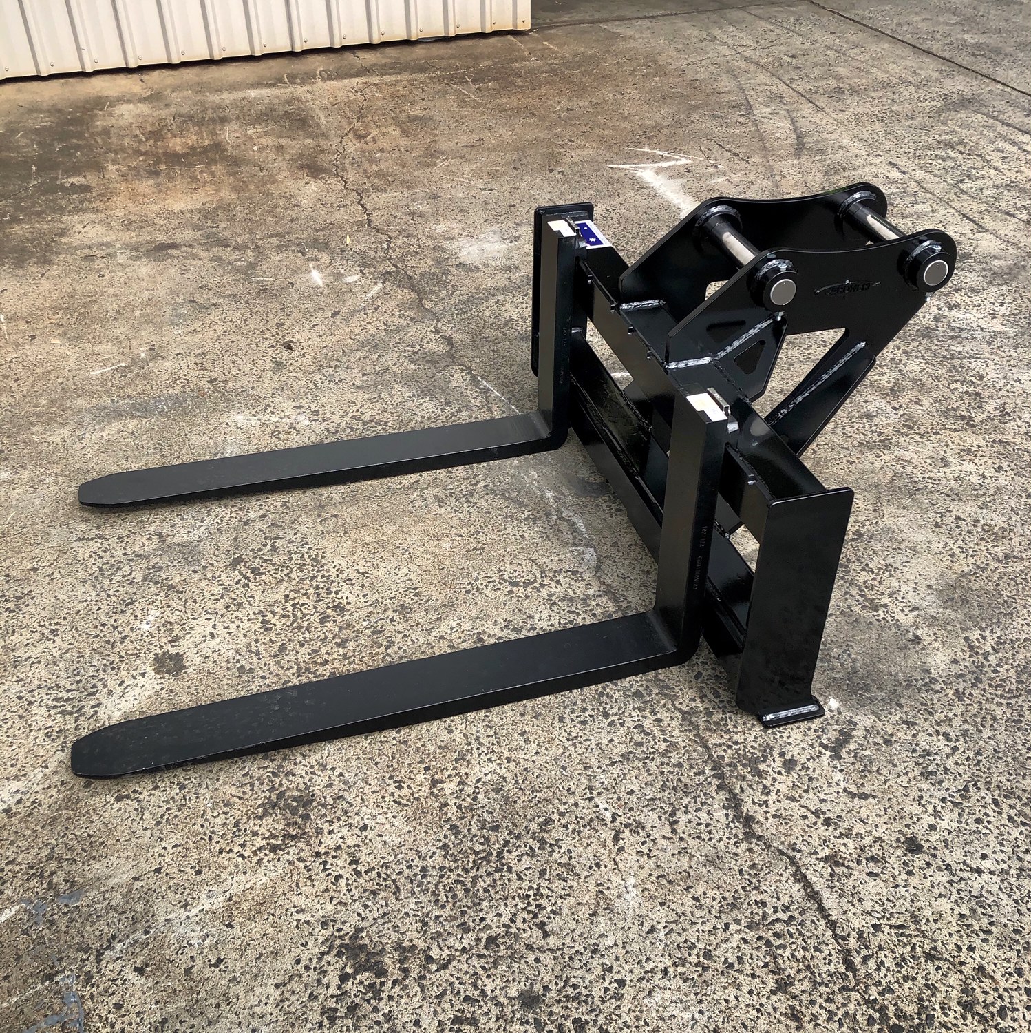 Excavator Pallet Fork Attachment